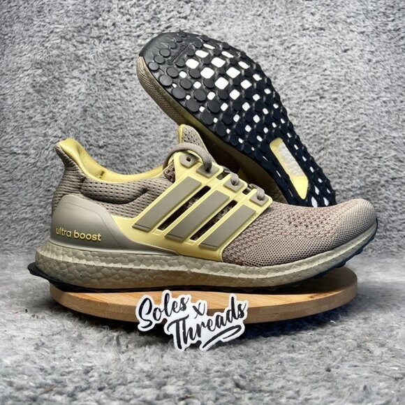 Adidas UltraBoost 1.0 Men Size 10.5 Putty Beige Powder Yellow JR3370 - Picture 1 of 7